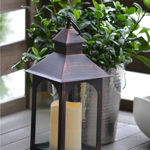 Rustic LED lantern - Picture 5 of 5